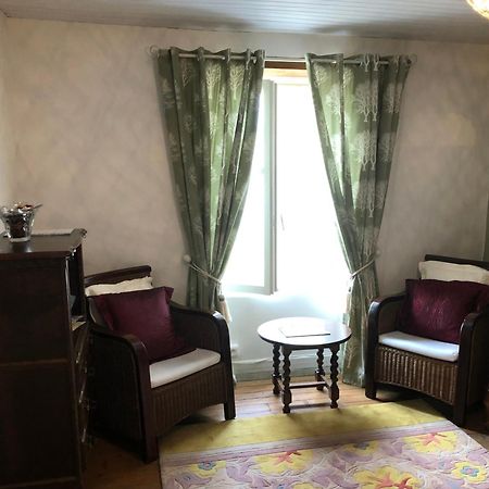 The House Of Lavender Bed and Breakfast Queaux Eksteriør billede