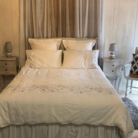 The House Of Lavender Bed and Breakfast Queaux Eksteriør billede